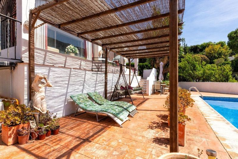 Foto 306c1547-55ec-4f0b-b5f8-fbbae42b37e6. Xalet amb aparcament piscina a Mijas pueblo Mijas