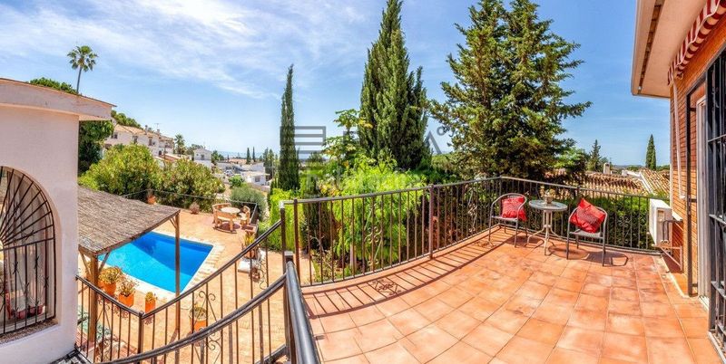 Foto 6af91b1f-f16d-40a7-8faf-e9bc491635ac. Xalet amb aparcament piscina a Mijas pueblo Mijas