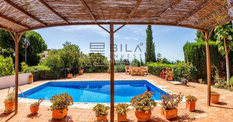 Foto 7bf4764b-0f93-4f0f-85bc-b988c9dc0a6e. Xalet amb aparcament piscina a Mijas pueblo Mijas