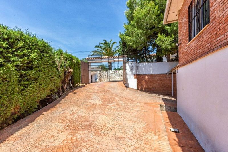 Foto ab1e2a04-fb00-4da8-a9e9-e36fa076495c. Xalet amb aparcament piscina a Mijas pueblo Mijas