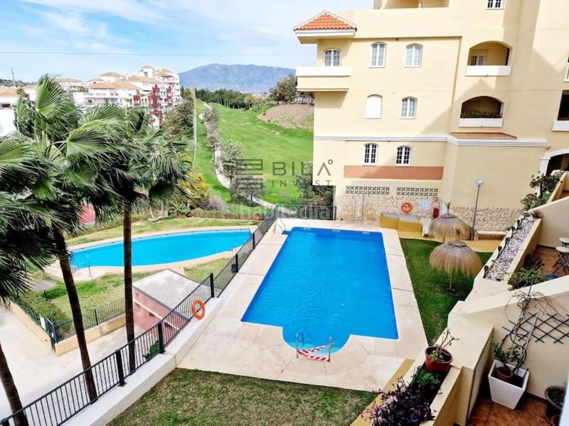 Foto 87ce2edc-e098-43f0-9314-f723c8ae06d8. Pis amb aparcament piscina a Riviera del Sol Mijas