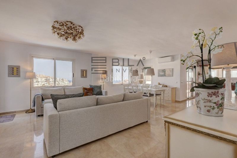 Foto e5b0501b-3946-4b78-9621-f34860708982. Àtic amb piscina a Zona Centro Comercial Torrequebrada Benalmádena