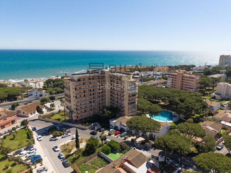 Foto d9b295c3-8112-40d2-8eba-0b720c417471. Pis amb piscina a Calahonda Mijas