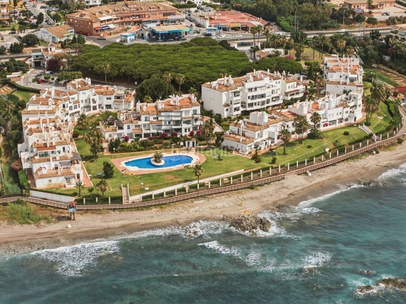 Foto 73d517c4-6135-45e7-8c28-6595f31156f2. Pis amb aparcament piscina a Calahonda Mijas