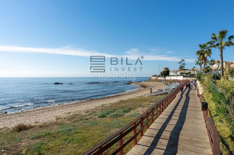 Foto d8dc190f-0608-4b77-ae67-49c69d3506ef. Àtic amb piscina a Calahonda Mijas
