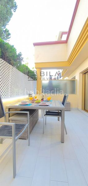 Foto 86bf2272-ed4f-48ba-9a40-4b9e5ee14c05. Pis amb aparcament piscina a Romana Playa Marbella