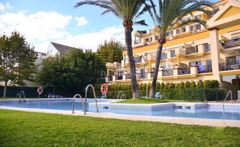 Foto ef4e13b2-46b7-47b4-8aa9-486a03b982d8. Pis amb aparcament piscina a Romana Playa Marbella