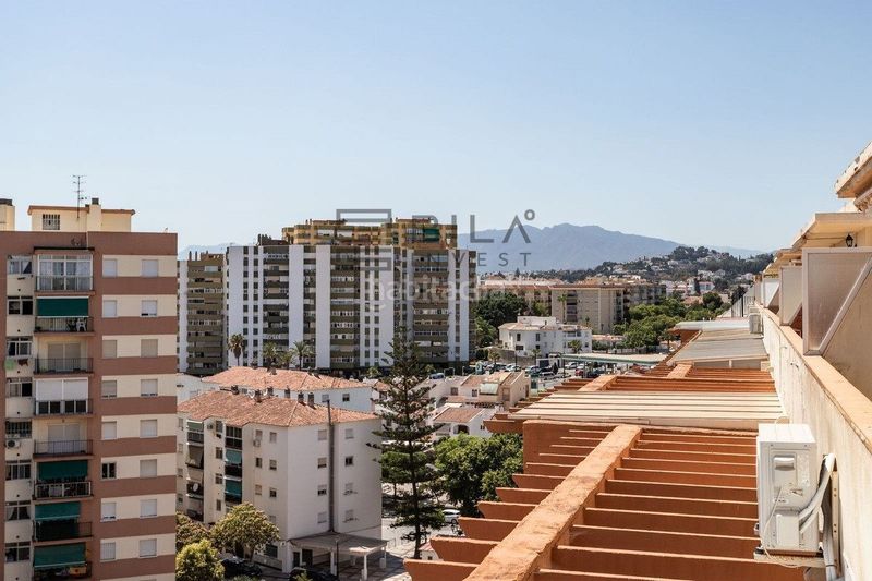 Foto c8511912-5e3c-4274-8c8b-82878d642736. Ático  en venta en romería del rocío , centro en Fuengirola