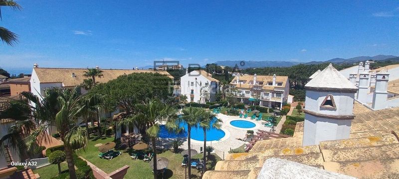 Foto 85c64841-f949-46d7-a2c3-5cfd340c621c. Àtic amb piscina a Marbesa Marbella