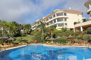 Pis  Las olas. Piso en venta  urb. las olas de riviera del sol en mijas costa