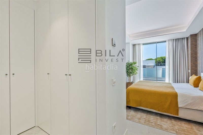 Foto 18e4e4f1-b8a8-4424-8bd9-de4569cf1f6d. Àtic amb piscina a bahía de Marbella Marbella