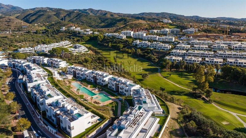 Foto aec02340-d0c4-442a-b6c8-be83a83b3ed4. Àtic amb piscina a bahía de Marbella Marbella