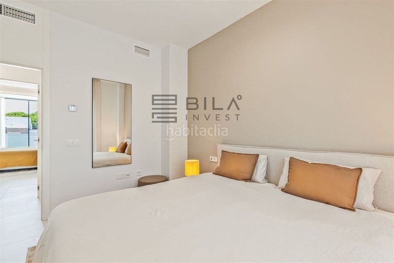 Foto f94a7238-d859-4a5e-9901-b091e20a9d79. Àtic amb piscina a bahía de Marbella Marbella