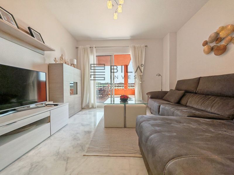 Foto 4563b1e1-70d4-452c-83a9-7f317f8bd6c0. Pis amb aparcament piscina a reserva de Marbella Marbella