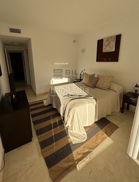 Foto e605c804-d39e-4a93-b6aa-75d05337254f. Pis amb aparcament piscina a Elviria Marbella