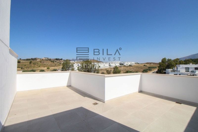 Foto cda71fb2-67e4-48af-99fa-ab8c25a82f98. Àtic amb piscina a La Cala Golf - Lagar Martell Mijas