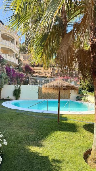 Foto fb51aa2b-014e-4f17-847a-7f4df7629818. Pis amb aparcament piscina a Santa María Marbella
