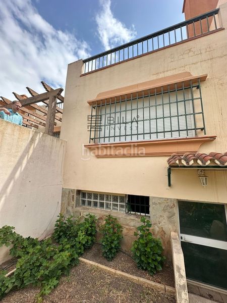 Foto 423e3909-f0b5-42a6-b2a3-d1b65da537c9. Casa adossada amb piscina a Riviera del Sol Mijas