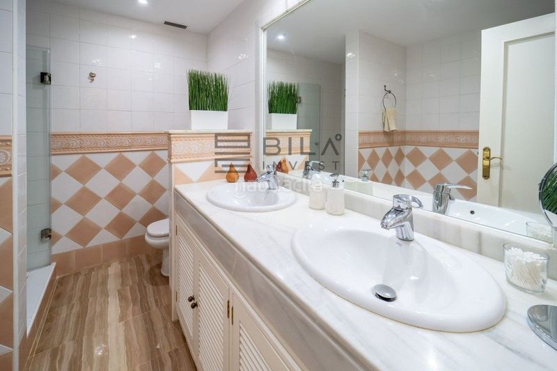 Foto a890a671-0dca-4da1-88bb-a49223be64d0. Pis amb aparcament piscina a Romana Playa Marbella