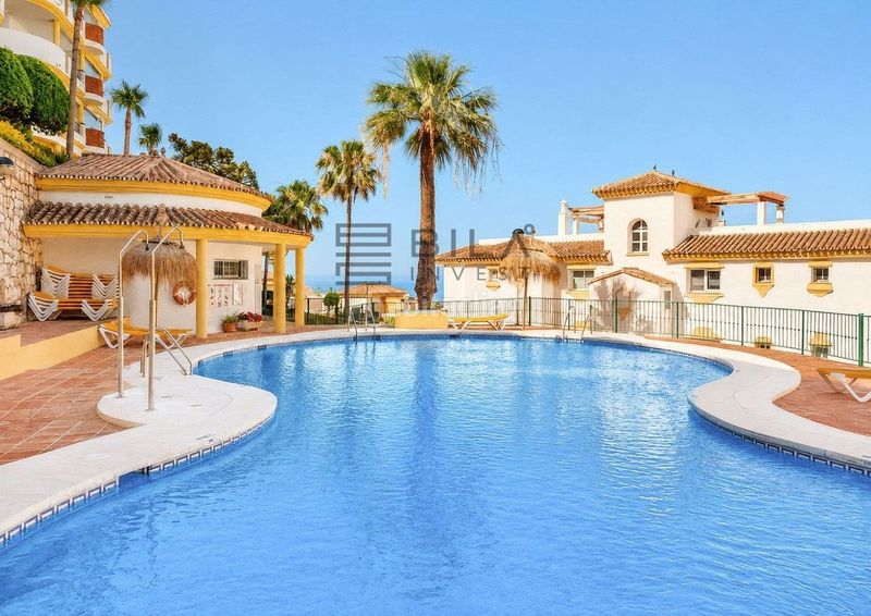 Foto 4b4a71a1-a02f-455b-902a-34d5f77581e7. Àtic amb piscina a Calahonda Mijas