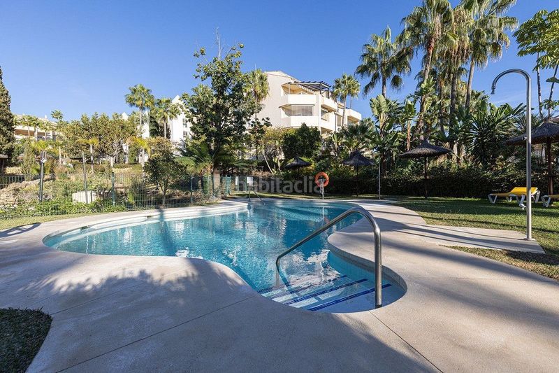 Foto cada689e-610a-4723-a9ea-0474515950d4. Àtic amb piscina a bahía de Marbella Marbella