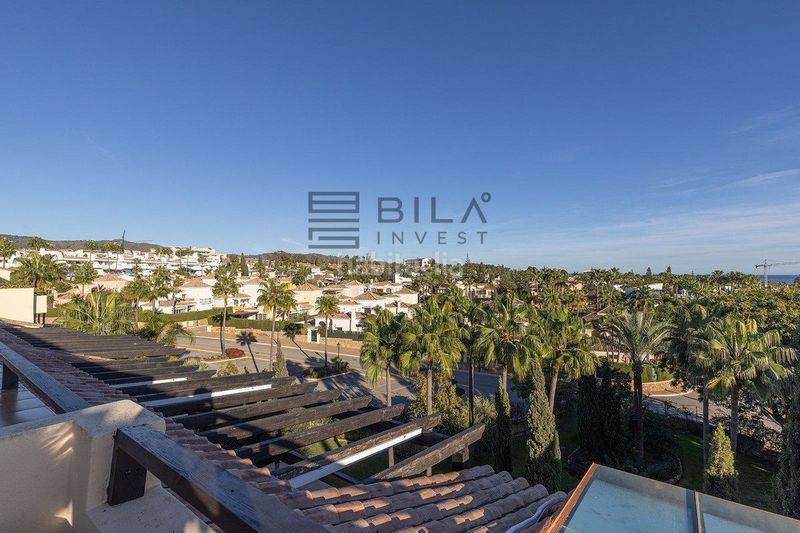 Foto edbde5a3-8ed5-4180-b810-080c59132040. Àtic amb piscina a bahía de Marbella Marbella