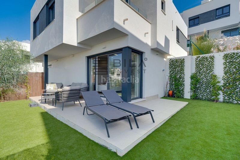 Foto db806057-3154-4556-ad43-bab6d5b14d42. Casa aparellada amb piscina a la cala Mijas Mijas