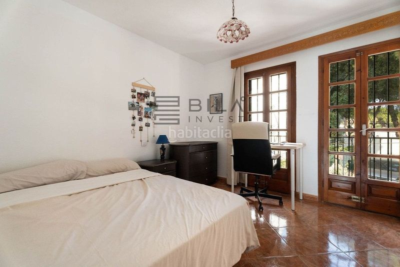 Foto c12df728-0b1a-4e66-bb5d-86bb3f14b1f4. Casa adossada a Santa María Marbella