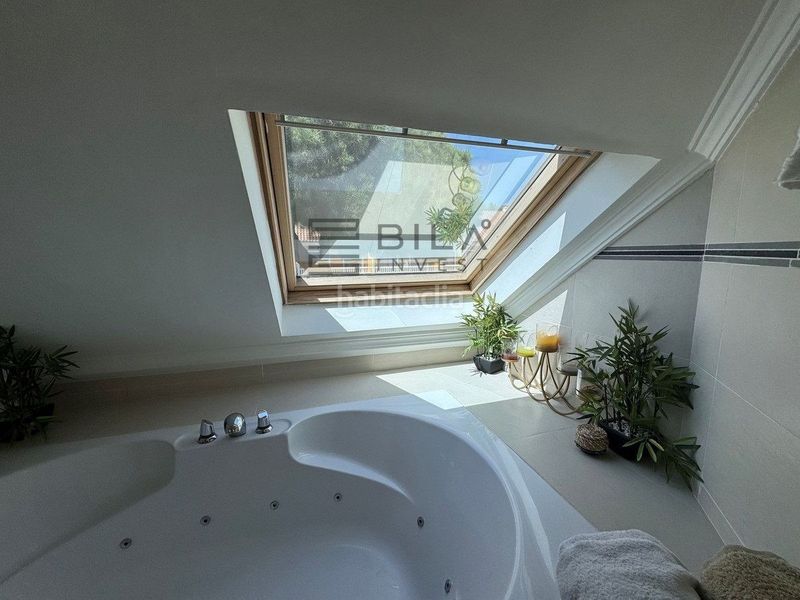 Foto 6fa47146-f75e-4afd-8b7f-2f1e979f9d1c. Casa adossada amb aparcament piscina a Calahonda Mijas