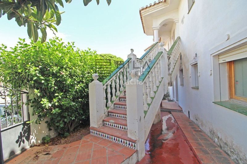 Foto 3075999f-48d1-4790-9796-70592b38f22f. Xalet amb aparcament piscina a Calahonda Mijas