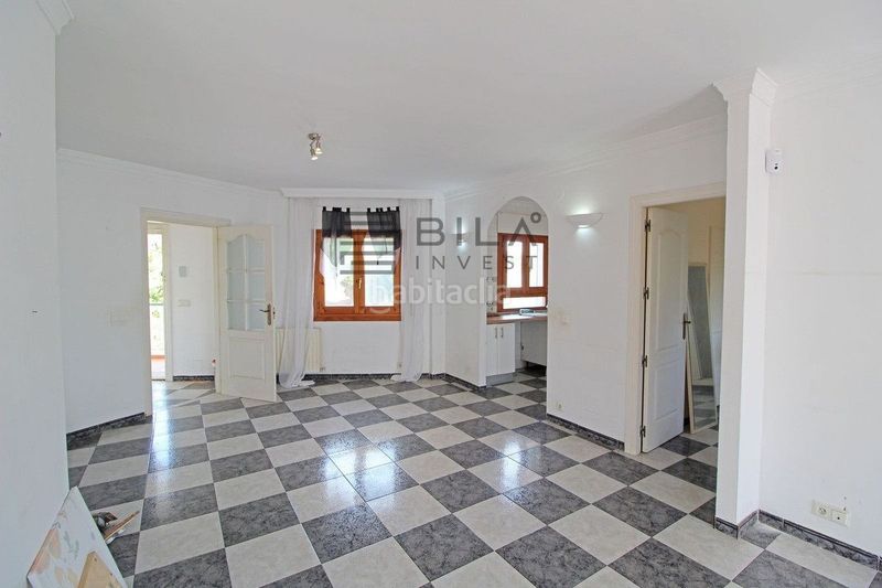 Foto d3979333-0532-4c4c-beb3-13ba2ca09143. Xalet amb aparcament piscina a Calahonda Mijas