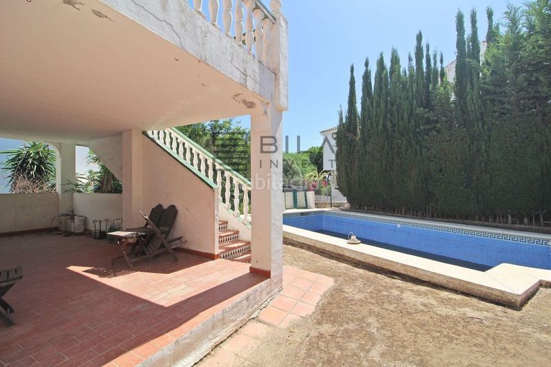 Foto e4a8e752-b664-4b3a-84fe-e8df3cb5f229. Xalet amb aparcament piscina a Calahonda Mijas