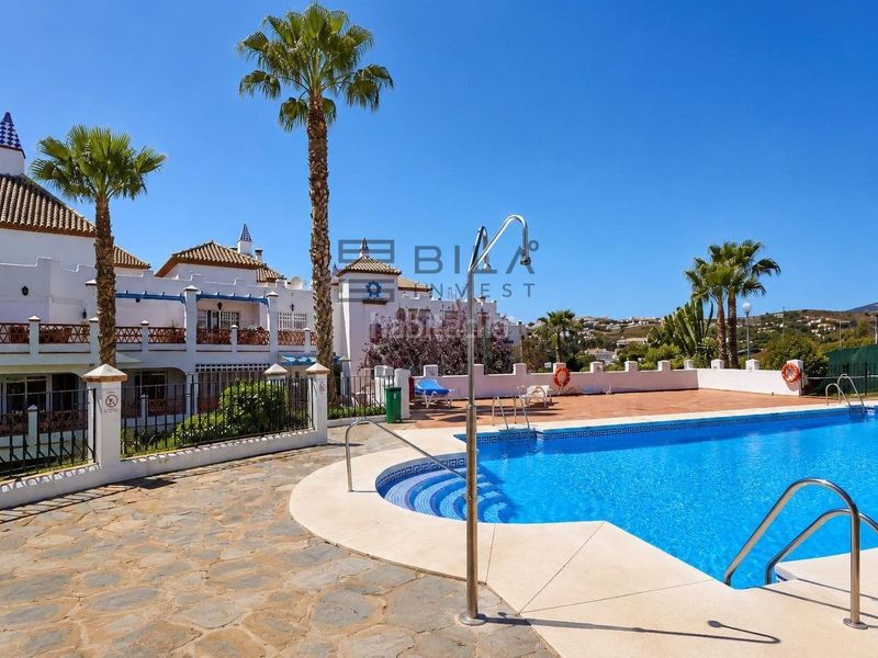 Foto 43354f32-8d95-44d5-abb8-3876f167c3f9. Pis amb aparcament piscina a Mijas golf Mijas