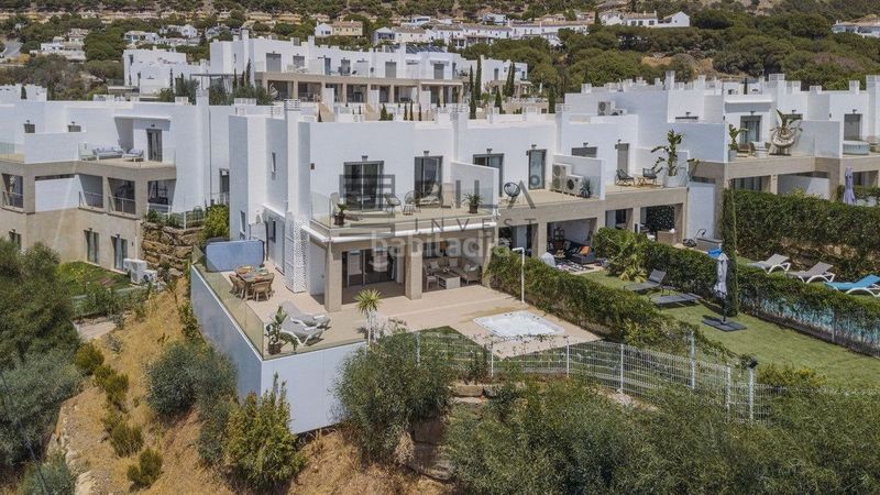 Foto f760e6cd-181e-4a45-a6f9-6c1f45e35c80. Casa adossada amb piscina a Mijas pueblo Mijas