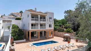 Chalet en Cerros del Aguila