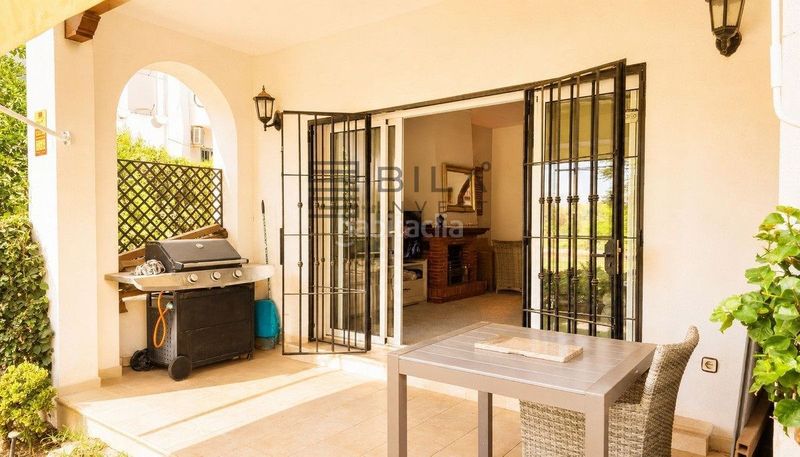 Foto 15c4975b-1c2c-4028-b145-fe9b80b99d4e. Casa adossada amb aparcament piscina a Mijas golf Mijas