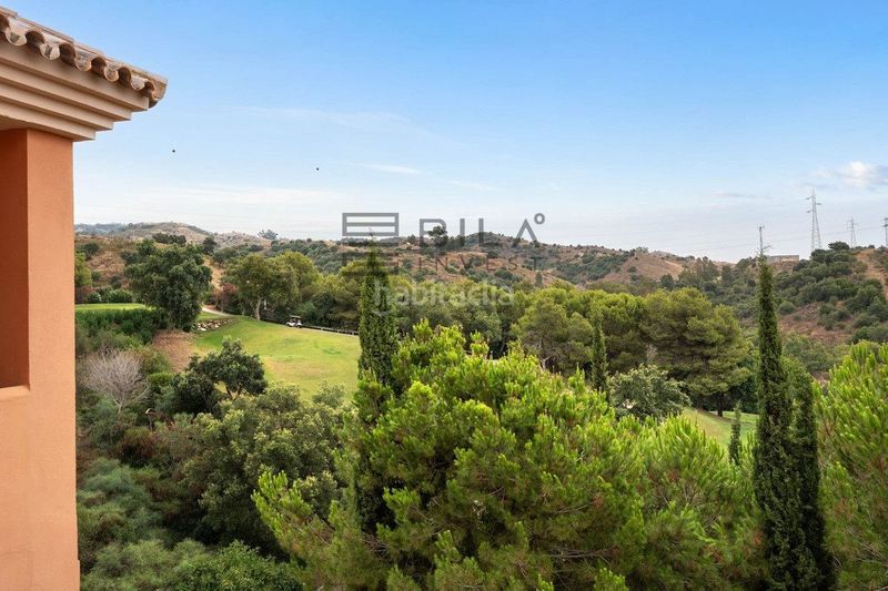Foto 36548426-7174-4914-8cf1-cd4d41c38ac8. Flat with parking pool in Santa María Marbella