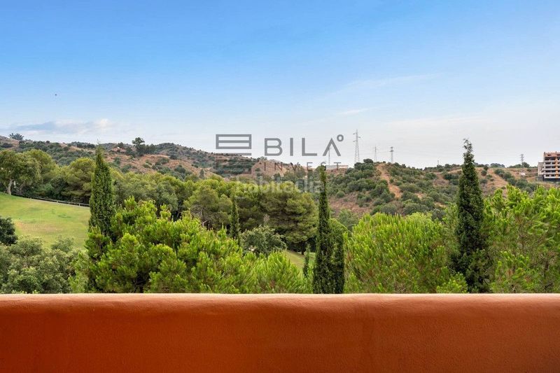 Foto ba942a0b-c70f-4b07-b53e-d113c483f8ff. Flat with parking pool in Santa María Marbella