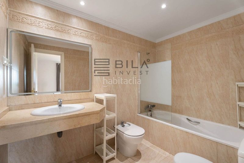 Foto db13712a-7a0e-4a34-8169-bd25d46bd30a. Flat with parking pool in Santa María Marbella