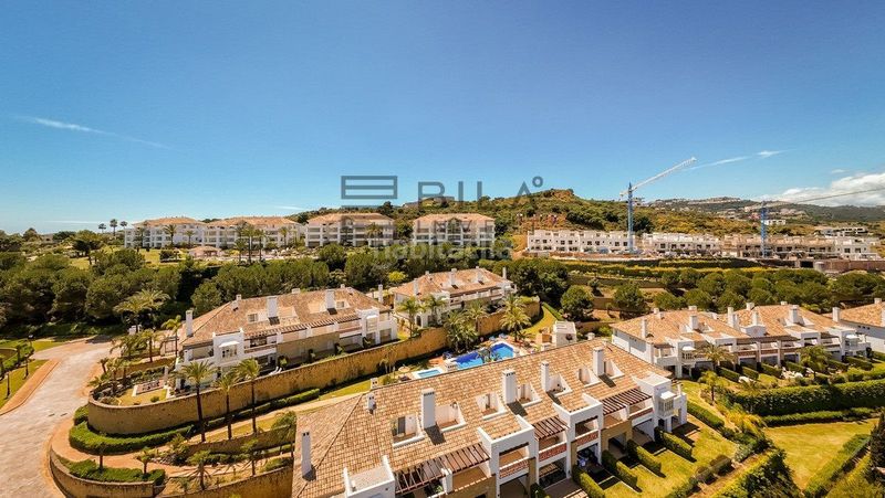 Foto 2346649e-691e-403f-a2b1-d535fa092aed. Casa adossada amb aparcament piscina a La Cala Golf - Lagar Martell Mijas