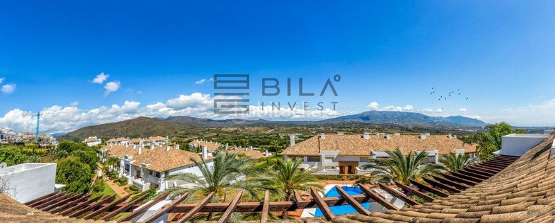 Foto bee93d77-be01-4c35-a4e2-514138ac9390. Casa adossada amb aparcament piscina a La Cala Golf - Lagar Martell Mijas