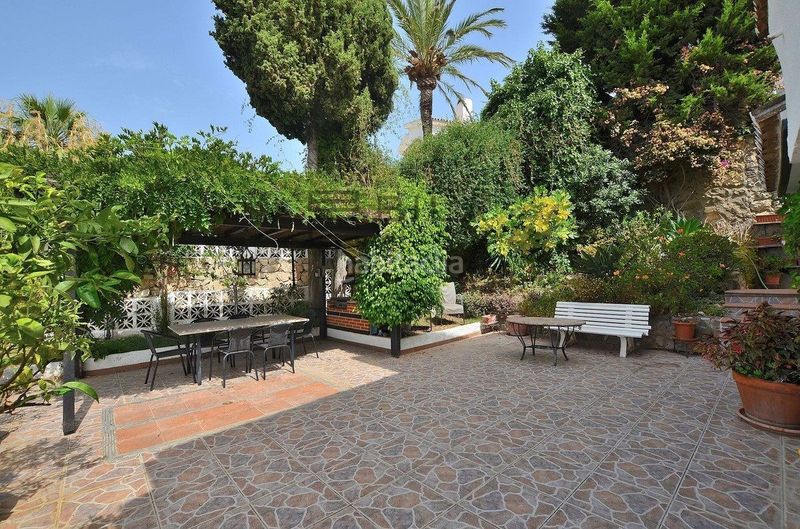 Foto b1e544ae-6f41-4699-a65c-7abc5da6a492. Chalet mit pool in Torremuelle Benalmádena