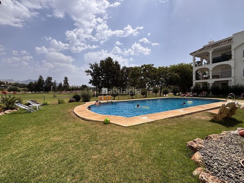 Foto 747c954f-e661-409a-b2ef-1081ce6a97c7. Àtic amb piscina a Mijas golf Mijas