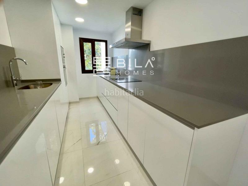 Foto 9923c6eb-24e7-4825-aab5-ba126f6673a6. Piso  en venta en urb. jardines del puerto, puerto banus en Marbella