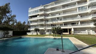 Etagenwohnung in Puerto Banús. En marbella