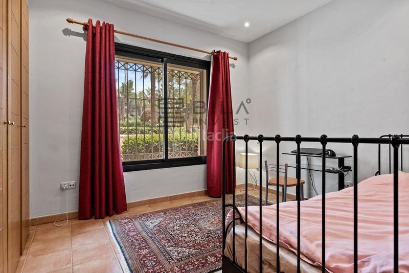 Foto 657c4db2-605f-4585-928e-e546ee3e5324. Etagenwohnung mit parking pool in Río Real Marbella