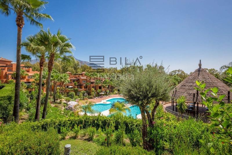 Foto c3e510eb-8833-4cf0-8a6d-a1254d903028. Piso en Los Naranjos Marbella