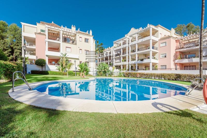 Foto a7089fbe-d6b2-4921-ad24-b9343d430a3c. Ático en Las Brisas Marbella