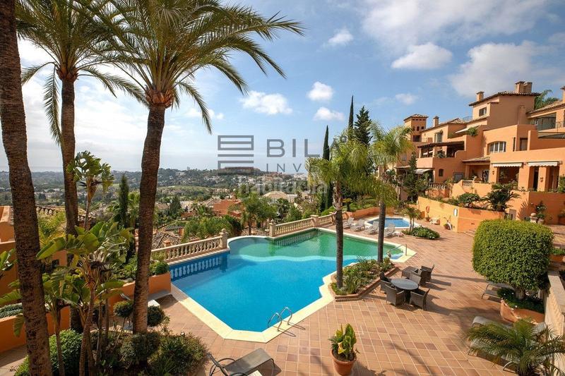 Foto 93cd0689-3553-4bf1-89ba-70325029fcd6. Ático en supermanzana 3j en Los Naranjos Marbella