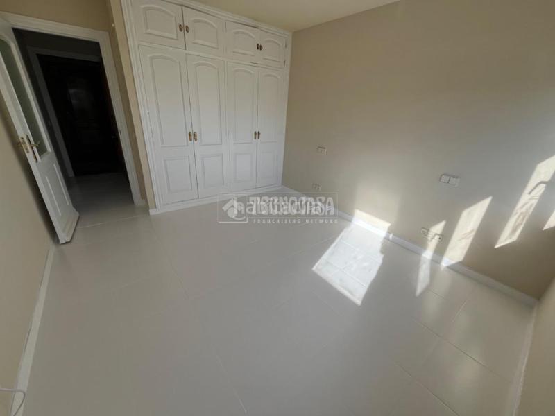 Foto d2bed333-9593-4d43-afc4-8c9b8323764e. Location appartement avec parking dans Pueblo Pozuelo de Alarcón